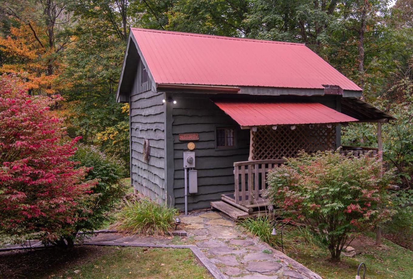 Moore House Inn & Cabins Marlinton Exterior photo